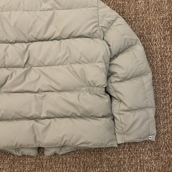 Men's Mountaineer Beige Puffer Jacket - Picture 11 of 16